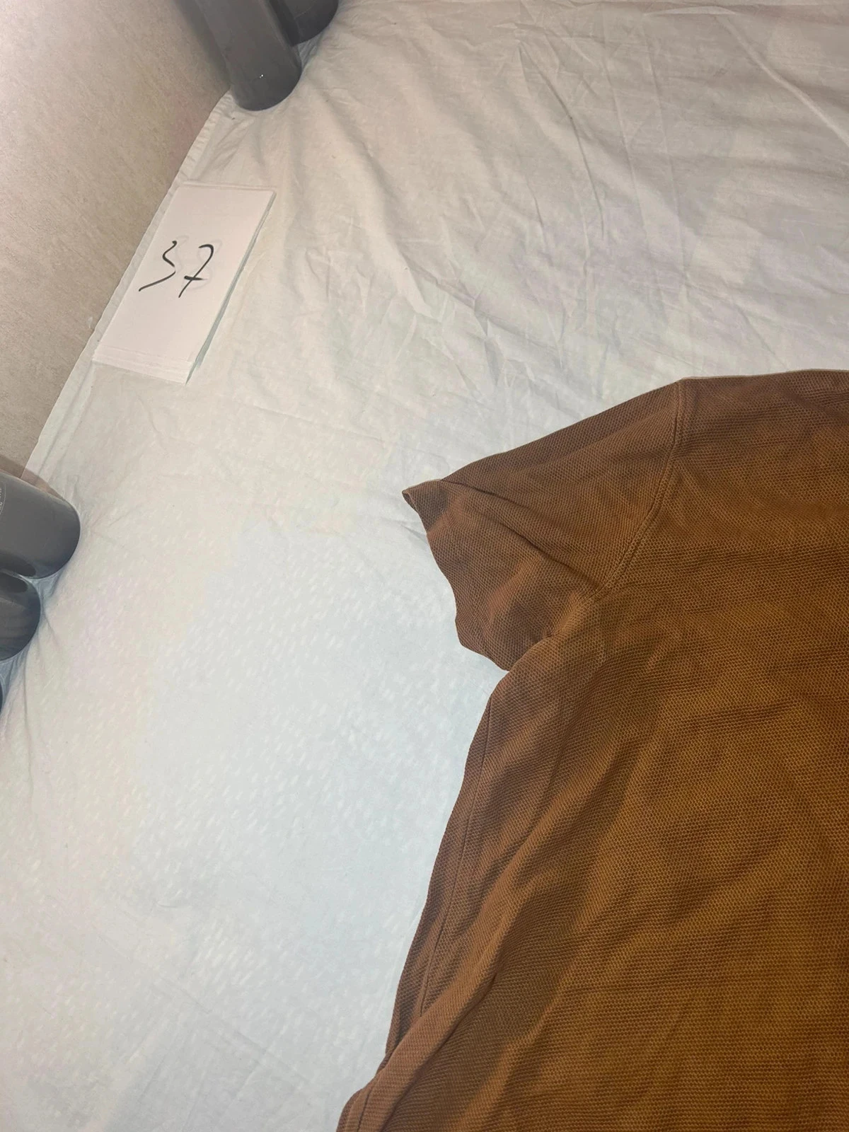 Camiseta impresa marrón vintage – photo 5